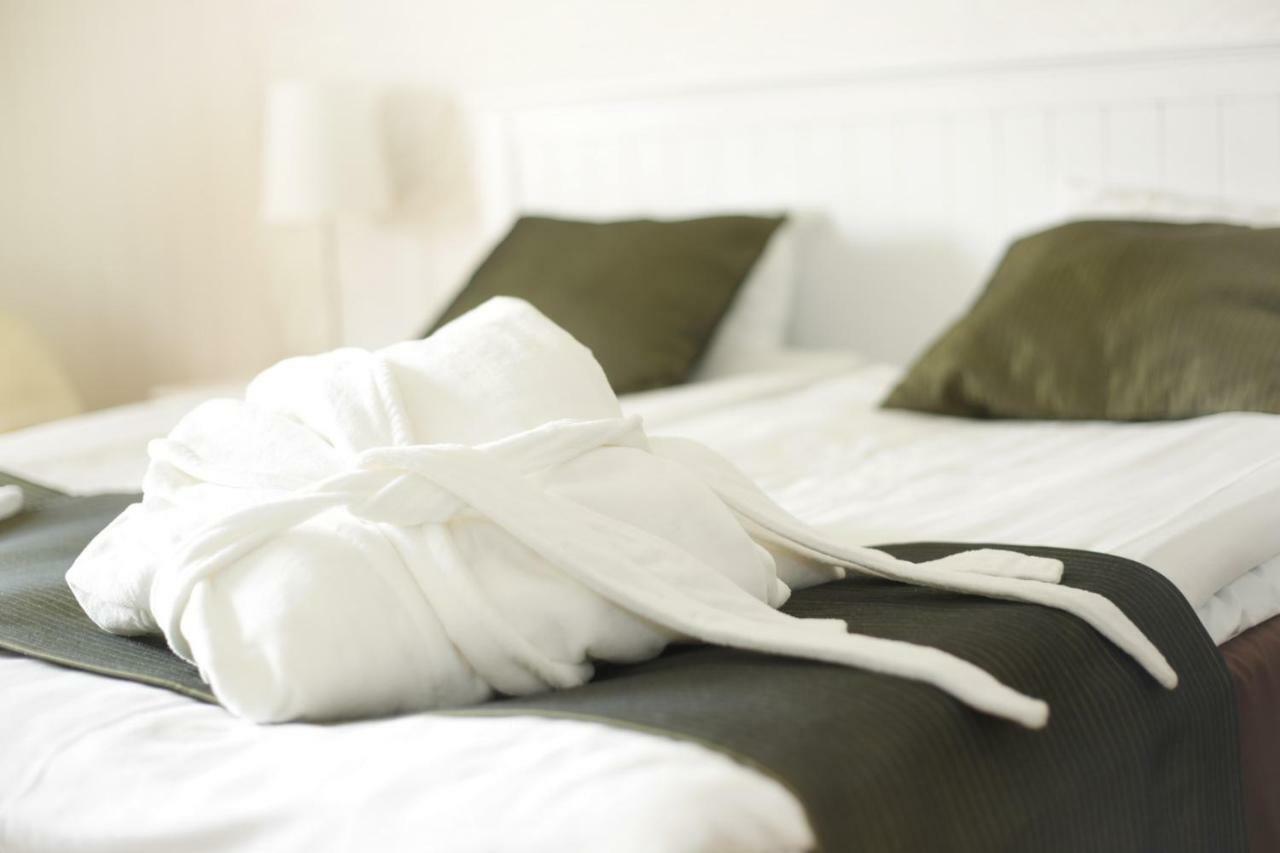 Yxnerum Hotell Bagian luar foto
